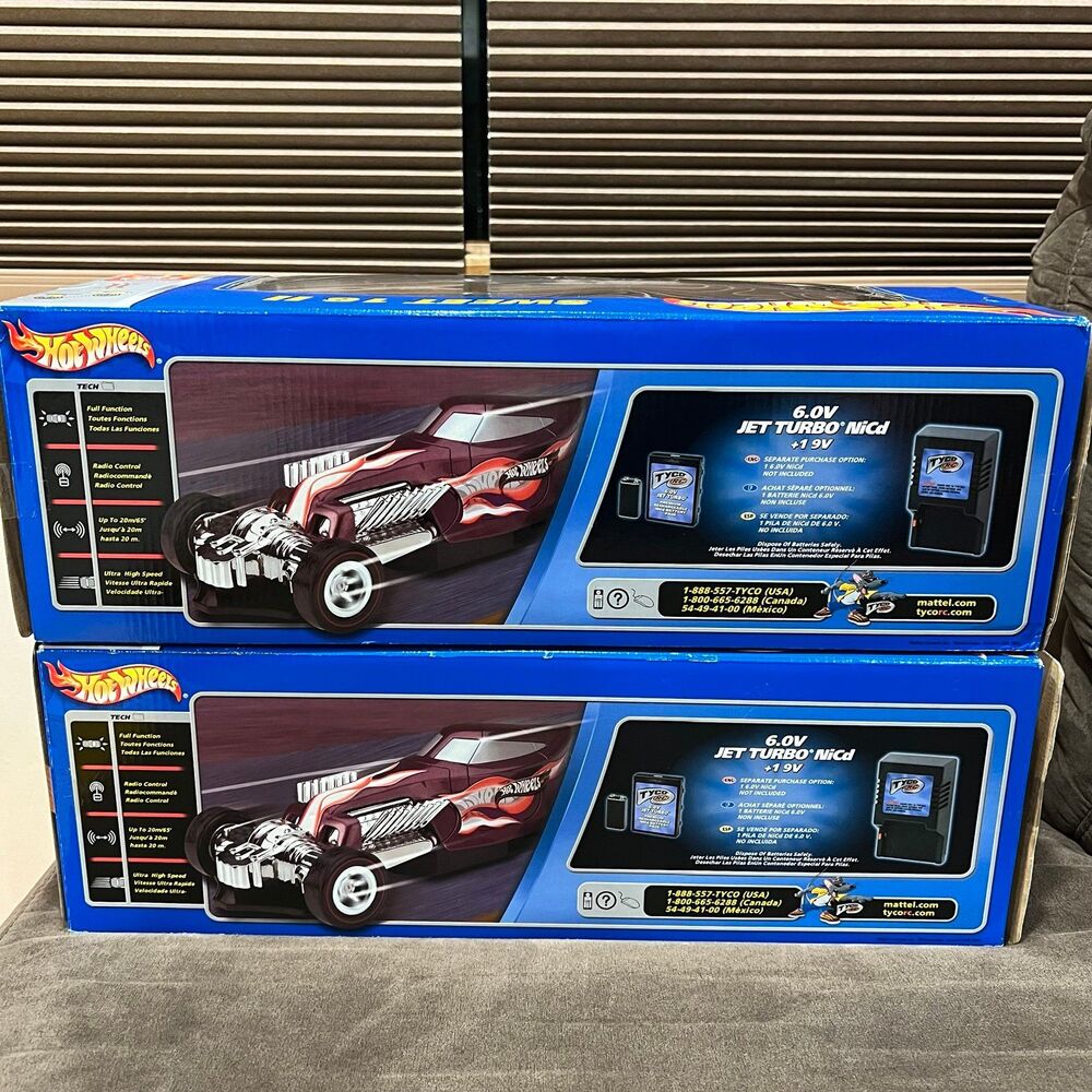 2002 Mattel Hot Wheels Sweet 16 II RC Cars Set of 2